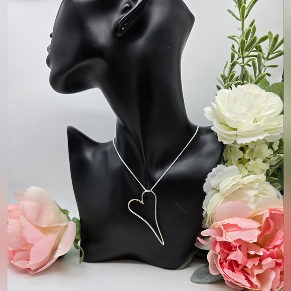 ❤️ FREEFORM HEART STERLING SILVER NECKLACE - Picture 2 of 6